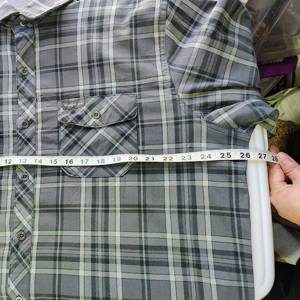 Wrangler Outdoor Regular Fit Men's Shirt Button Down Plaid grey 2 Pockets sz XL. - Picture 6 of 13